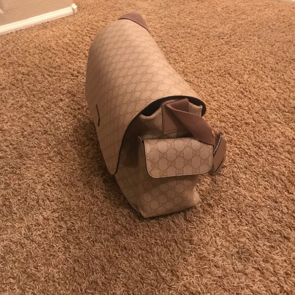 Gucci diaper bag - Picture 3 of 8